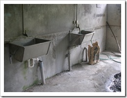 Laundry sinks before